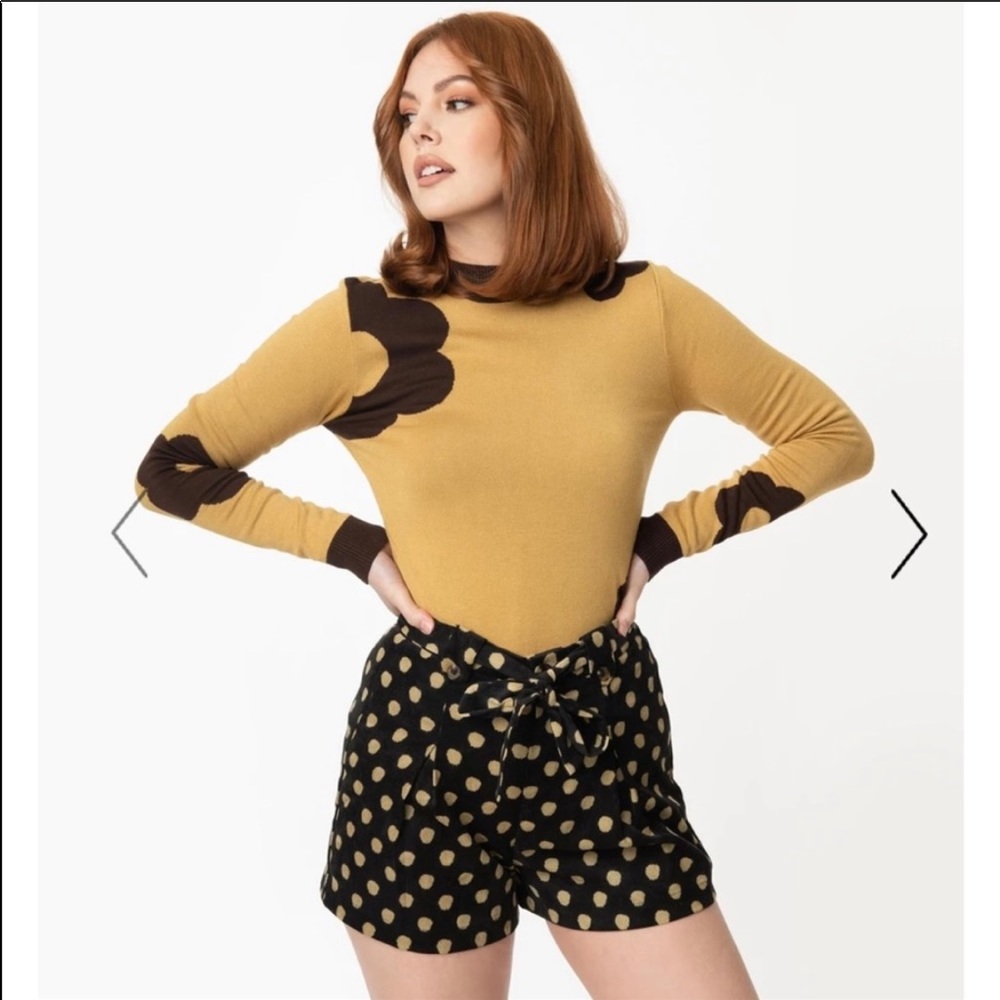 Voodoo Vixen mod flower sweater, size L